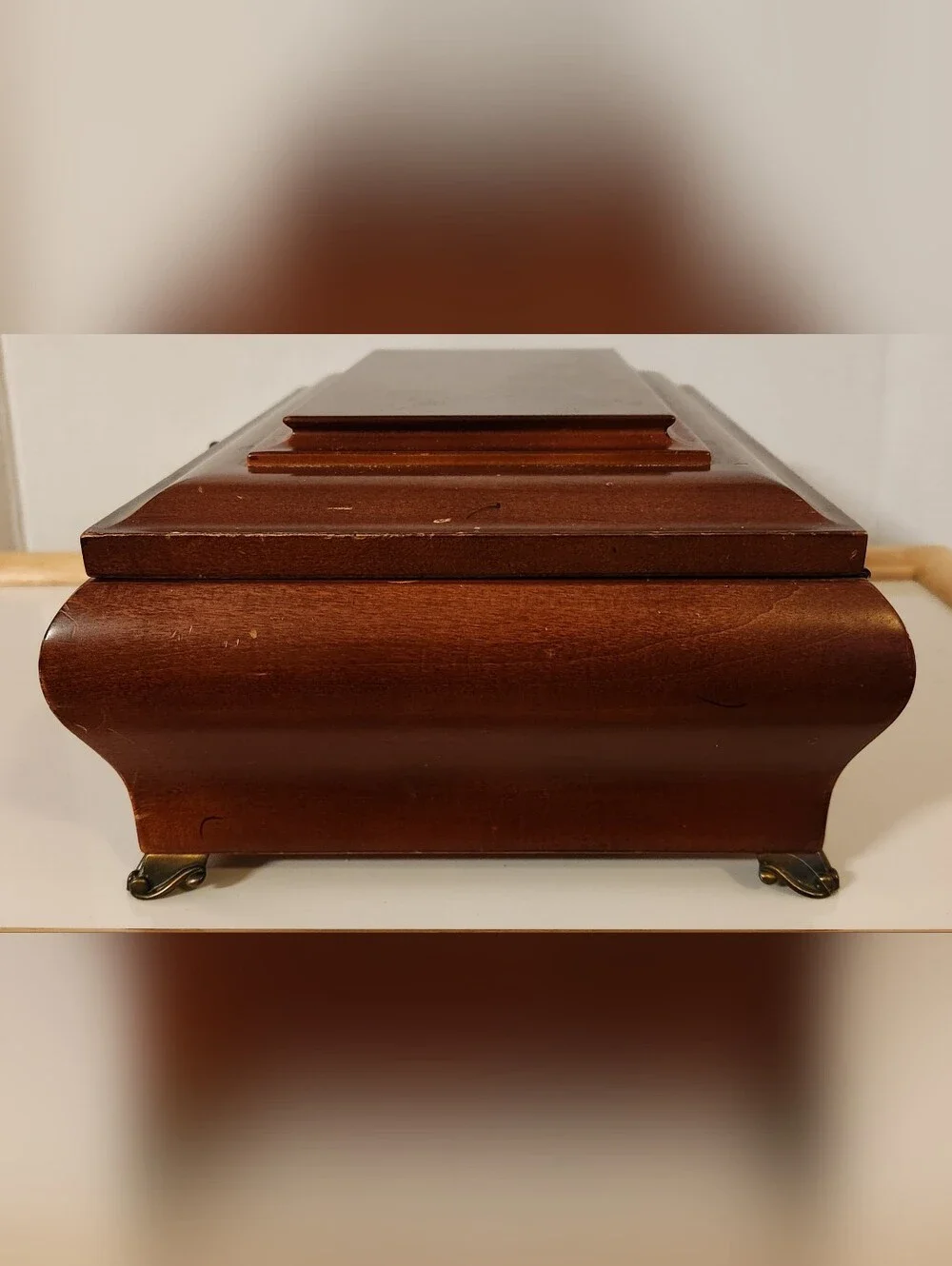Vintage 1998 Bombay Company Musical Jewelry Box Model 083 Cherry Wood Sankyo
